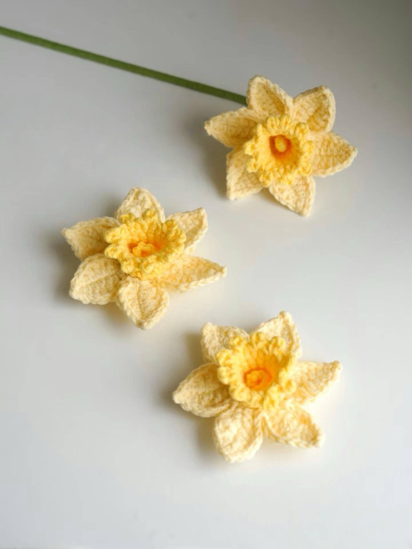 PDF Daffodils Crochet Pattern
