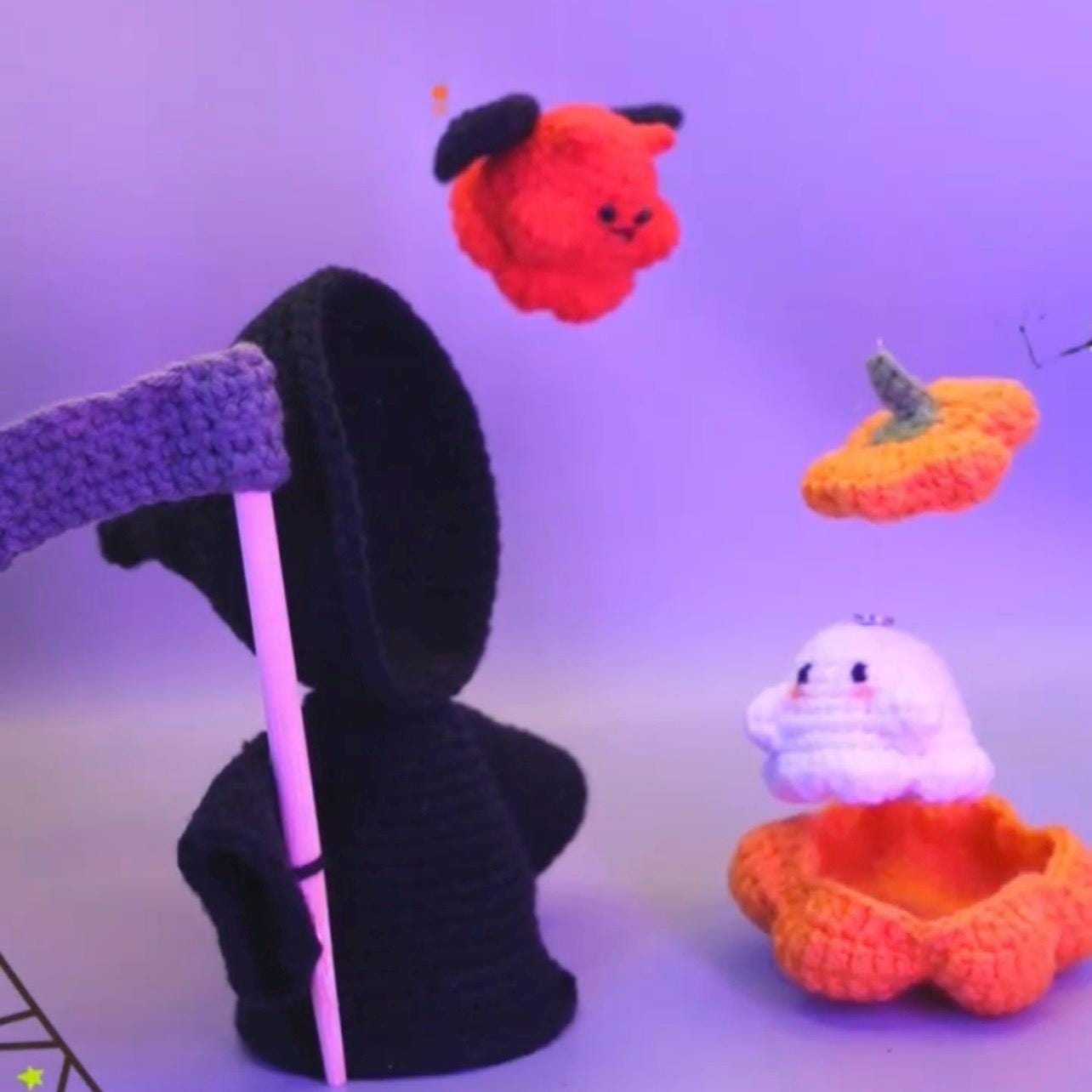 2 in 1 Halloween Hanging Crochet Patterns