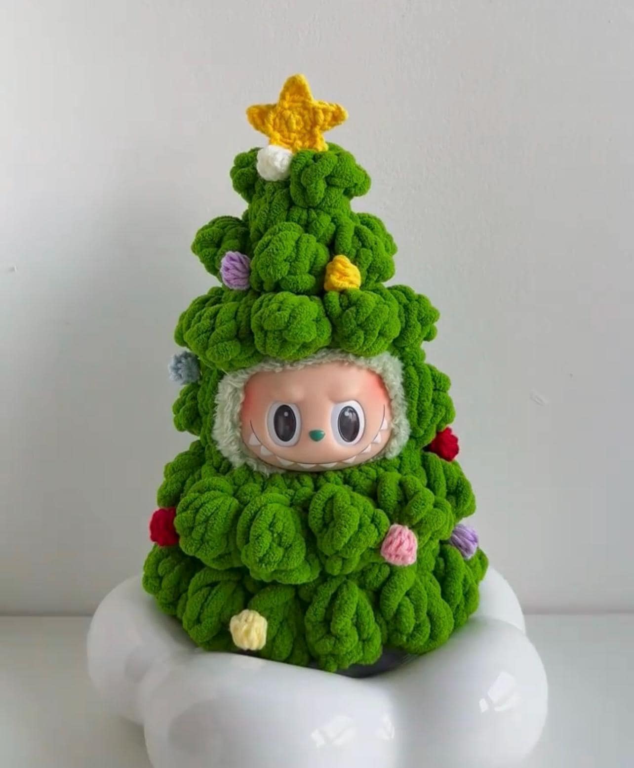 Labubu Christmas tree Crochet Outfit Pattern – Amigurumi Doll Costume PDF –Holiday Doll Outfit PDF, Plush Costume DIY for Labubu Fans