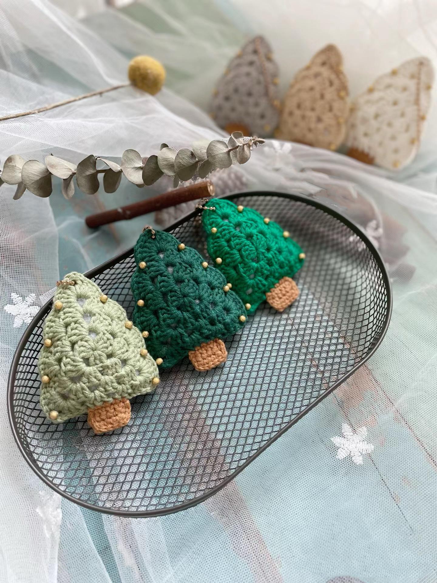 PDF Granny Bunting Christmas Tree Crochet Pattern, handmade for Christmas gifts