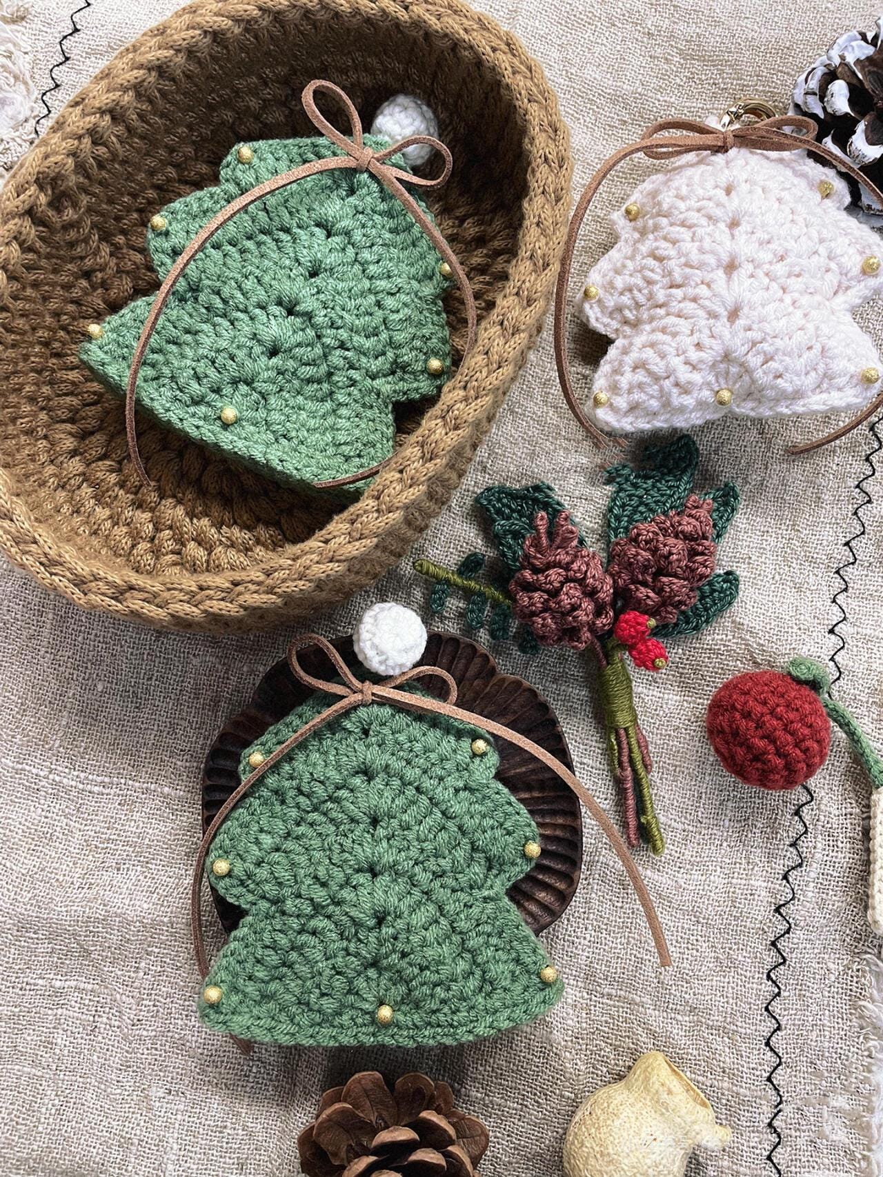 PDF Crochet Christmas tree crochet pattern, handmade for Christmas gifts