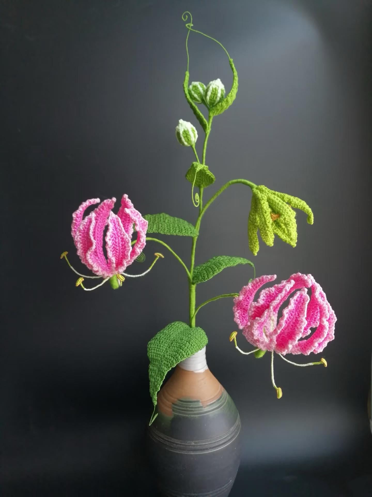 PDF Gloriosa lily Crochet Pattern