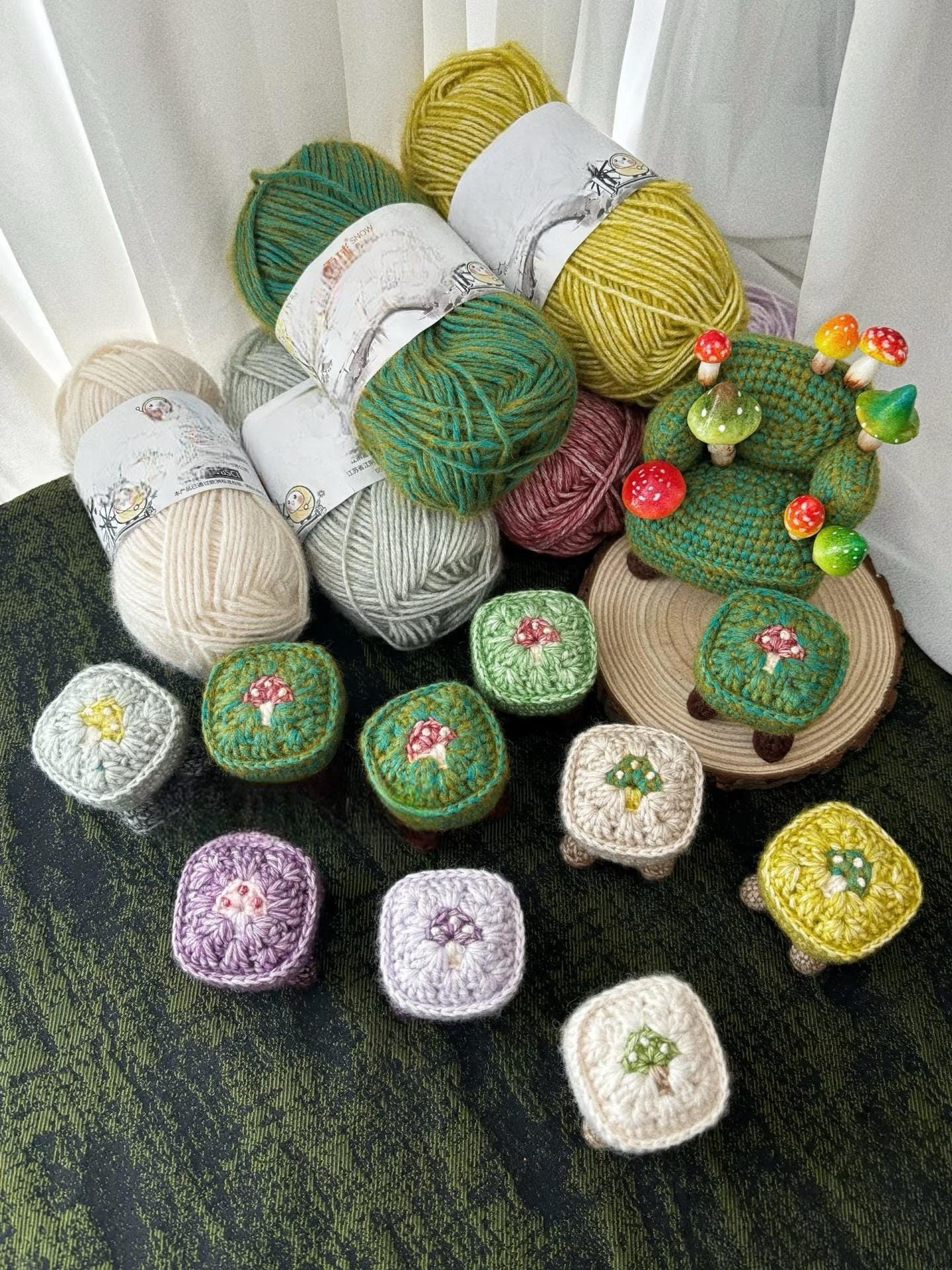 7-in-1 Mini Crochet House Pattern – DIY Cozy Dollhouse Furniture PDF, Sof, Chair, Potted Plant, Bag, Coaster, Amigurumi Room Decor