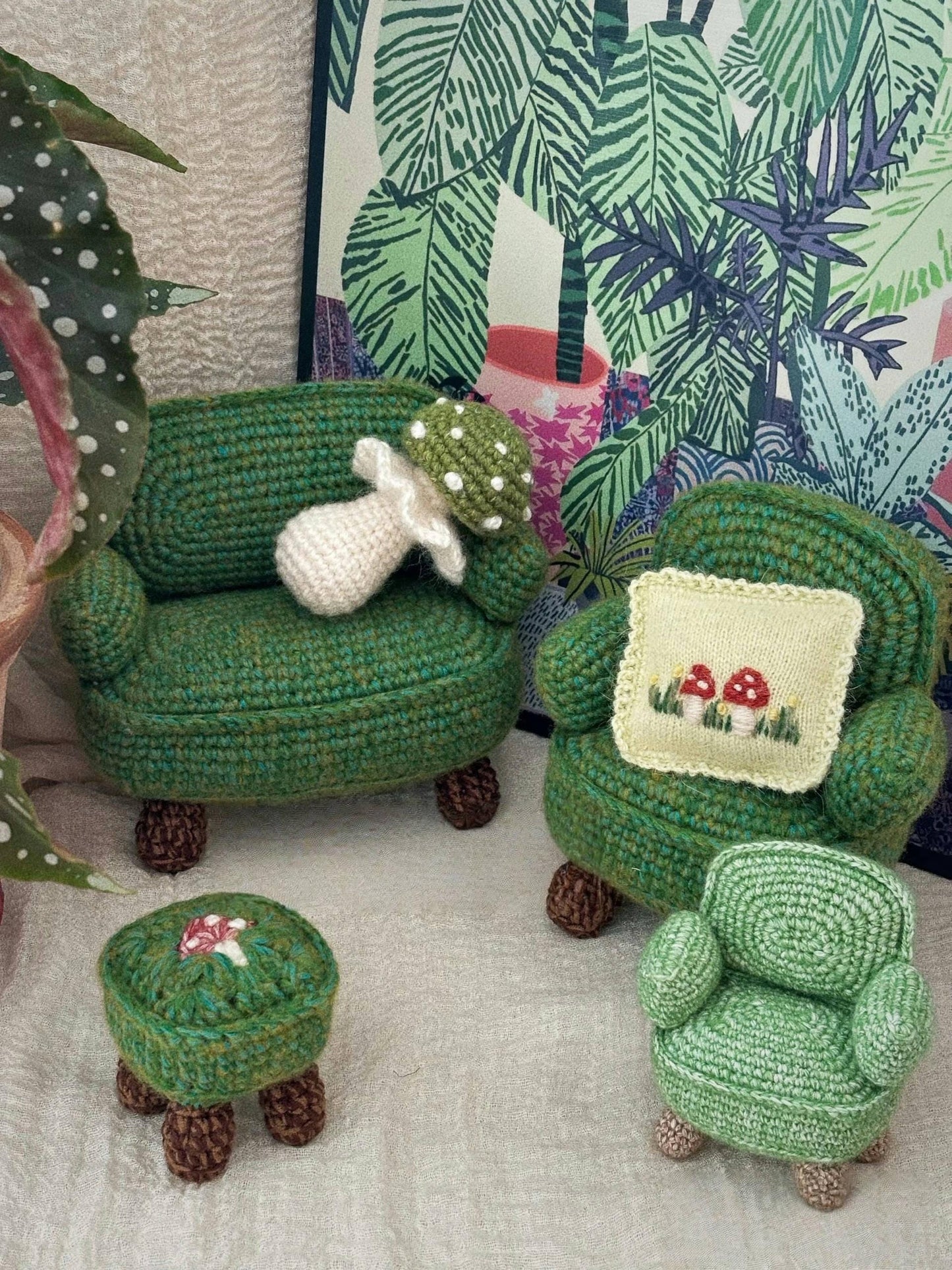 Mini Sofa Crochet Pattern, Amigurumi Furniture Pattern, Tiny Crochet Chair for Dolls, Crochet Doll house Decoration, DIY Toy Furniture PDF
