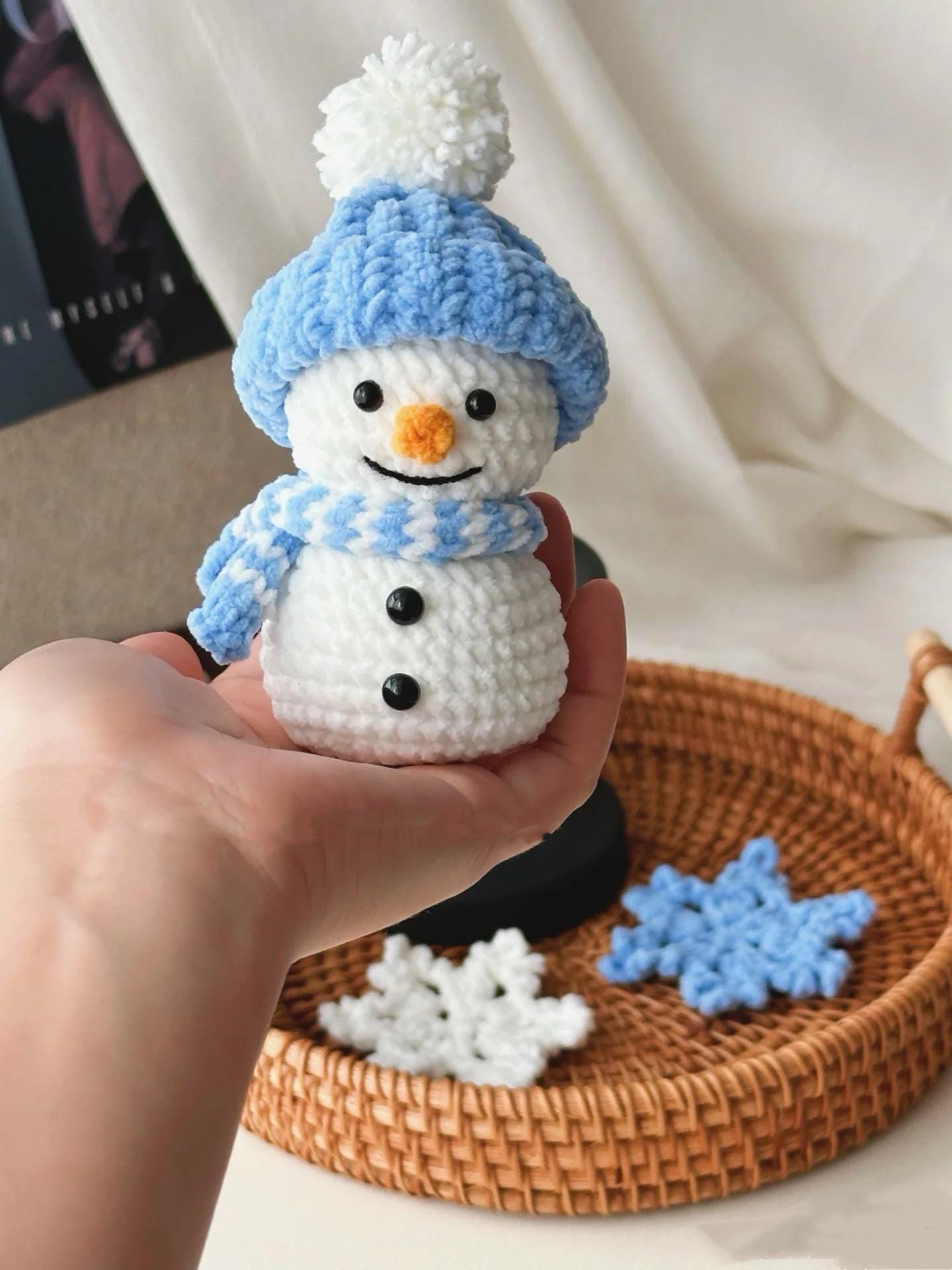 PDF Frankie the Snowman & Snowflakes Christmas Crochet Pattern, handmade for Christmas gifts,