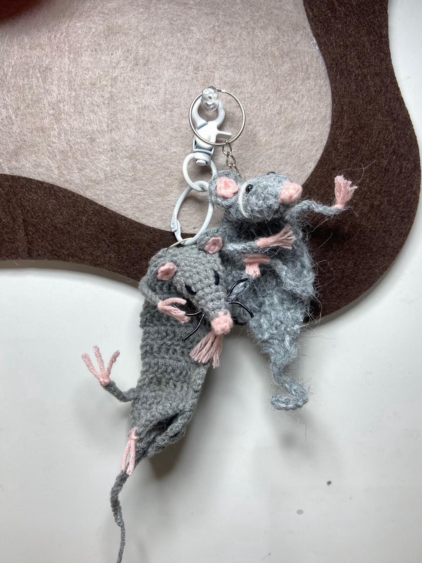 PDF+ Video Funny Crochet Rat Pattern, Hanging Amigurumi Mouse Bag Charm, Quirky Crochet Animal PDF, Rat Ornament, Handmade Gift