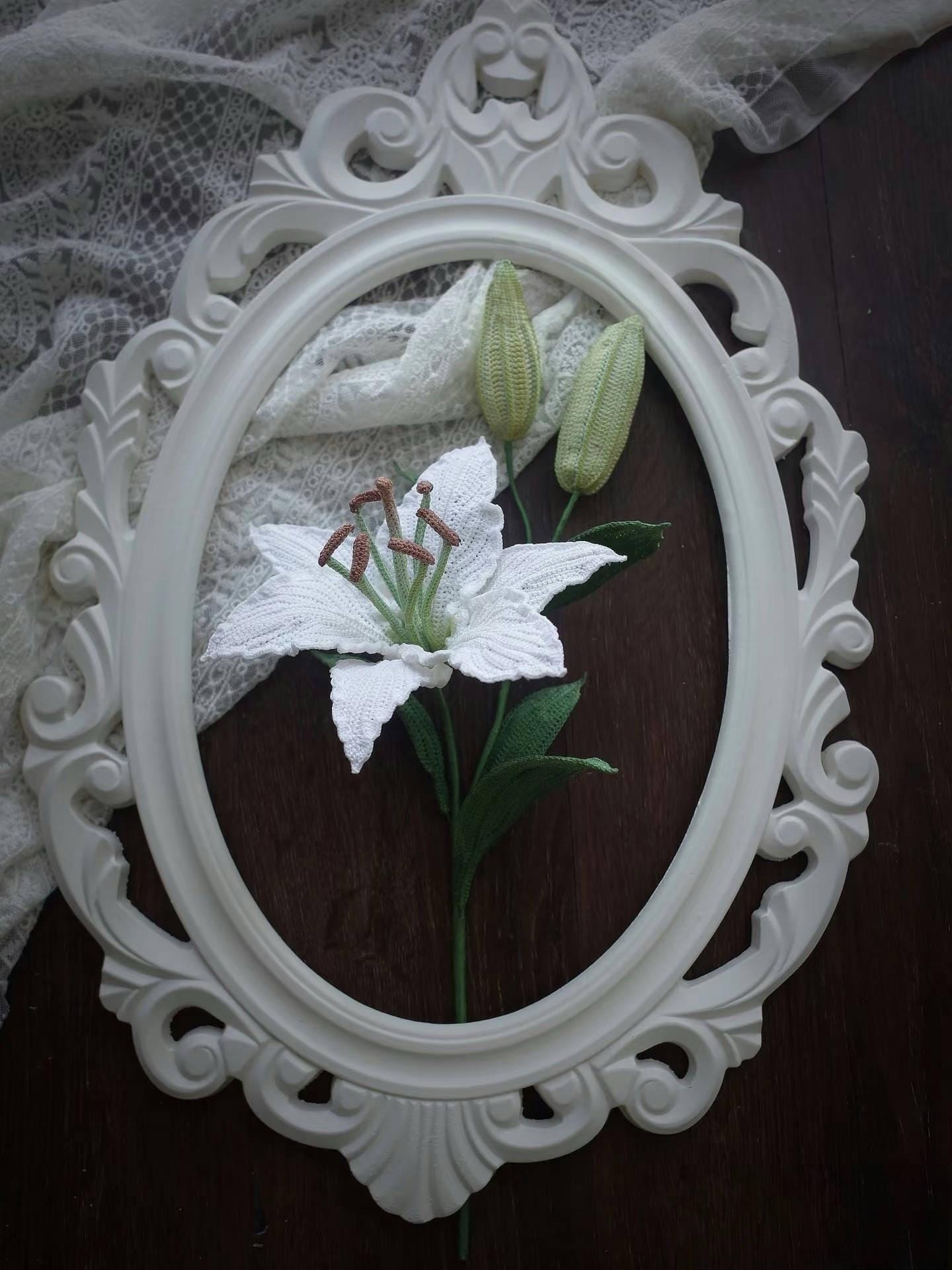 PDF Lily Micro Crochet Pattern