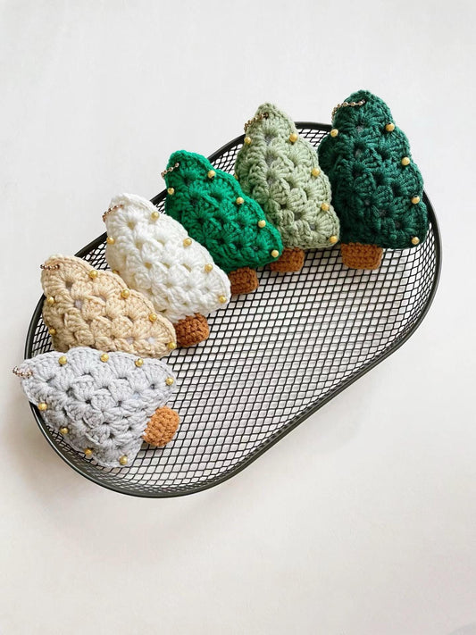 PDF Granny Bunting Christmas Tree Crochet Pattern, handmade for Christmas gifts