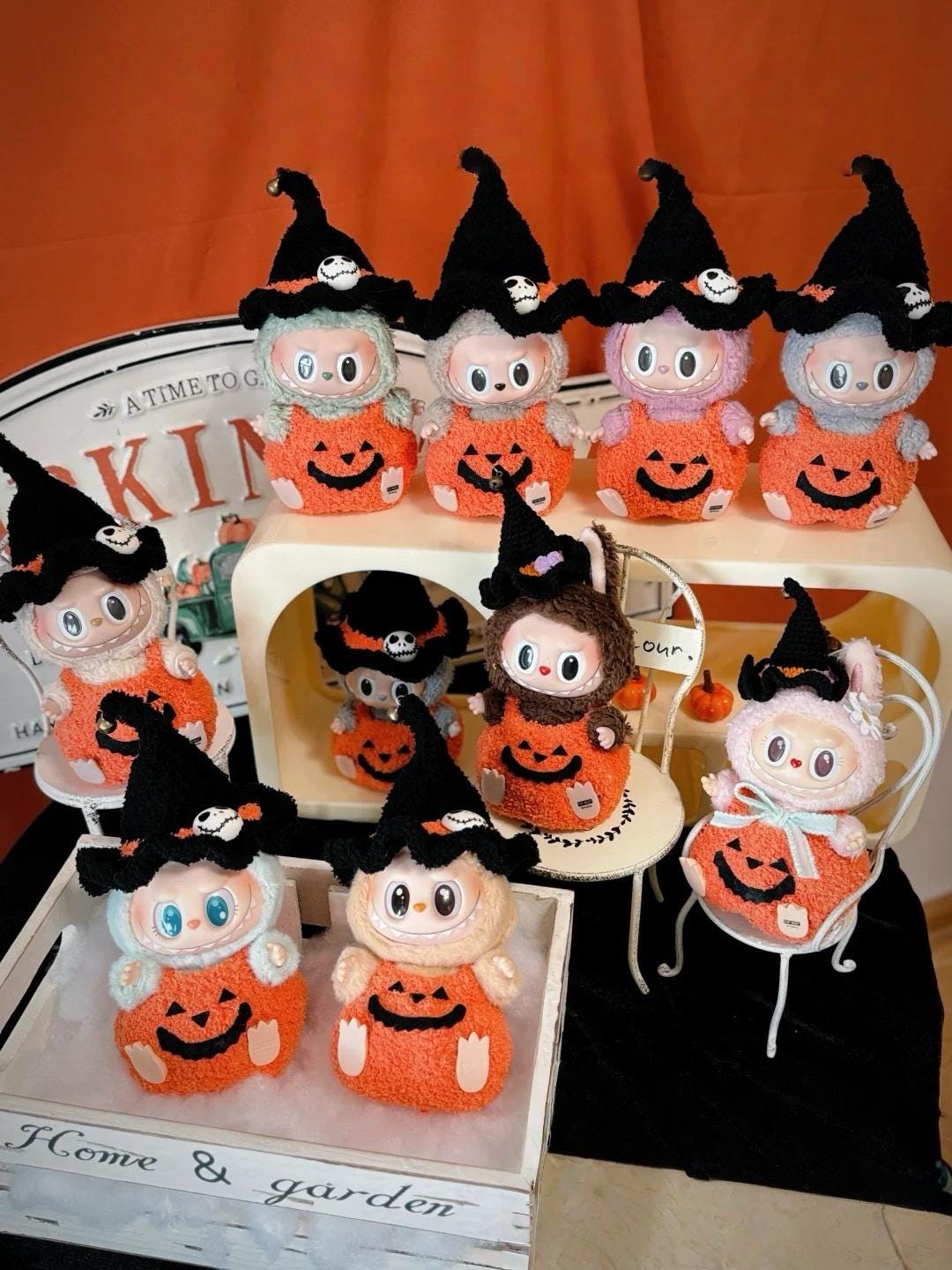 Pumpkin Labubu Crochet Pattern PDF – Halloween Witch Costume for Plush Doll – Amigurumi Outfit for Labubu Fans – Fits Labubu Gen 1/2/3