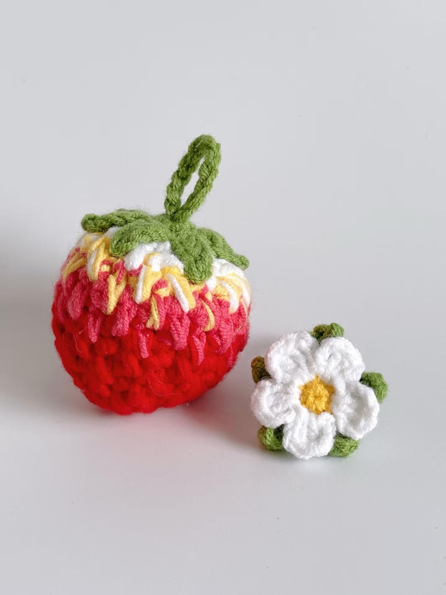 PDF Strawberry Micro-Crochet Pattern, Strawberry pendant, Instant Download