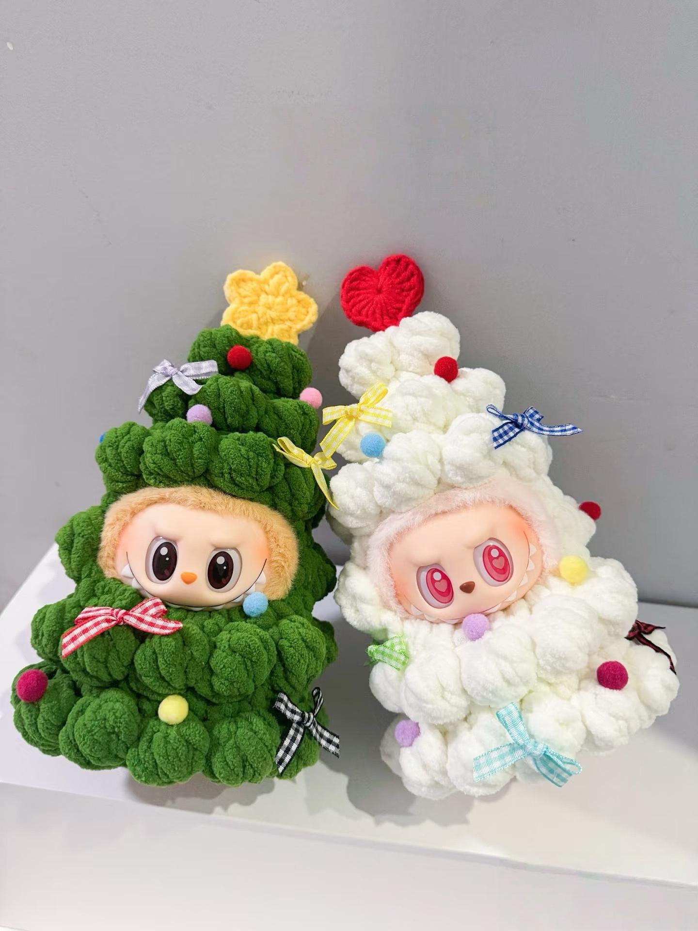 Labubu Christmas tree Crochet Outfit Pattern – Amigurumi Doll Costume PDF –Holiday Doll Outfit PDF, Plush Costume DIY for Labubu Fans