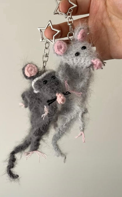 PDF+ Video Funny Crochet Rat Pattern, Hanging Amigurumi Mouse Bag Charm, Quirky Crochet Animal PDF, Rat Ornament, Handmade Gift