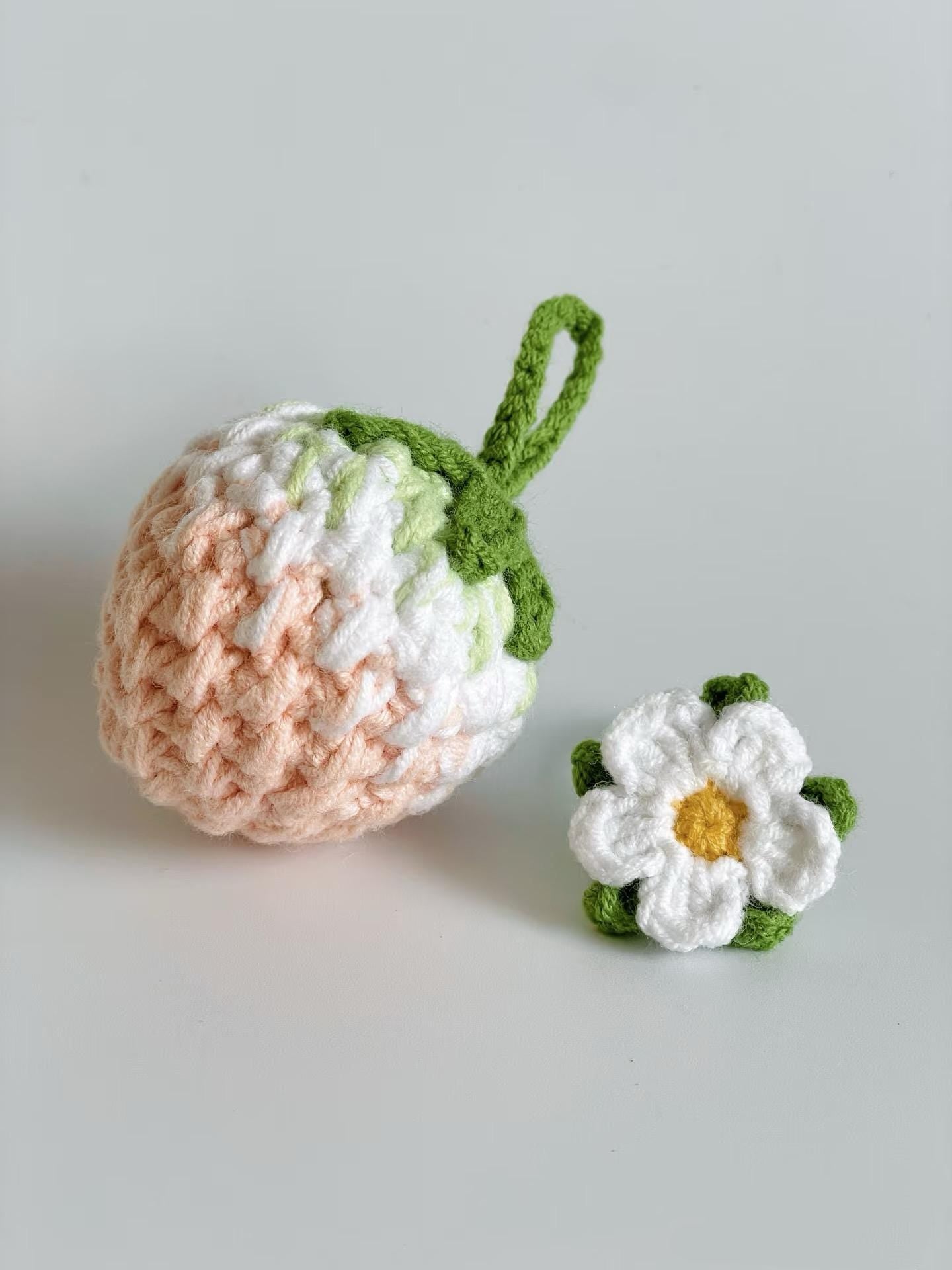 PDF Strawberry Micro-Crochet Pattern, Strawberry pendant, Instant Download
