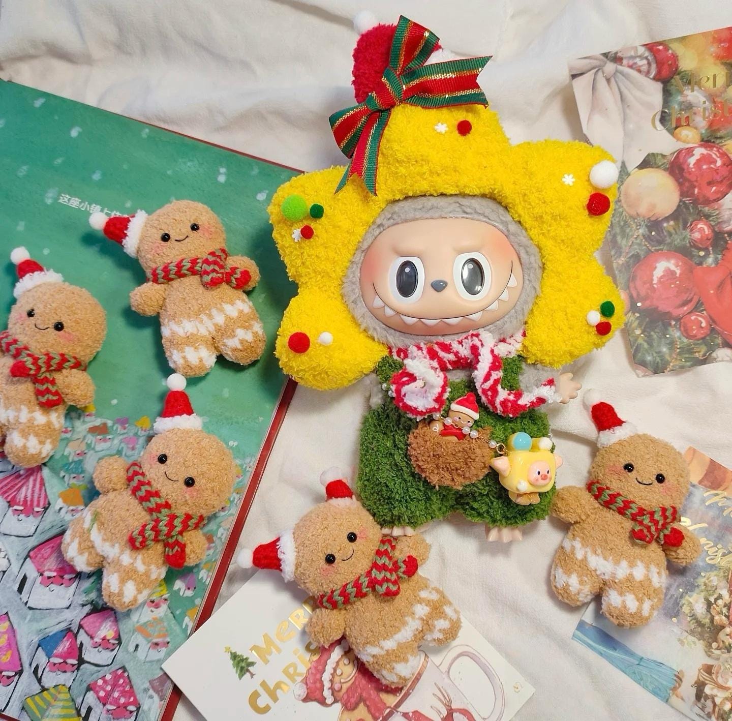 Labubu Christmas Star Crochet Outfit Pattern – Amigurumi Doll Costume PDF –Holiday Doll Outfit PDF, Plush Costume DIY for Labubu Fans