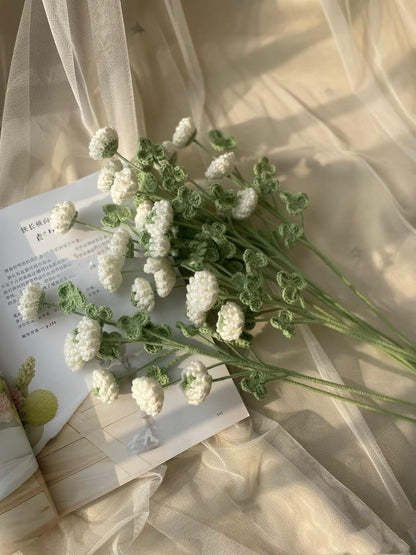 PDF white clover Crochet Pattern