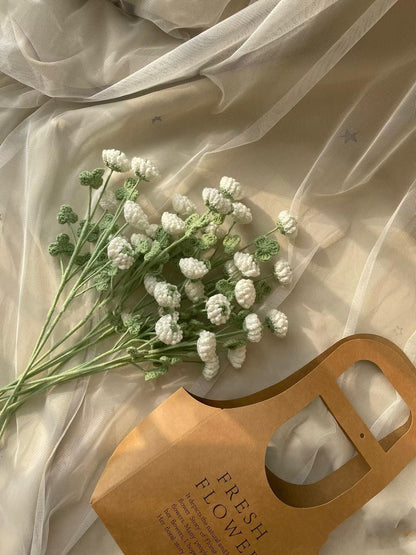 PDF white clover Crochet Pattern