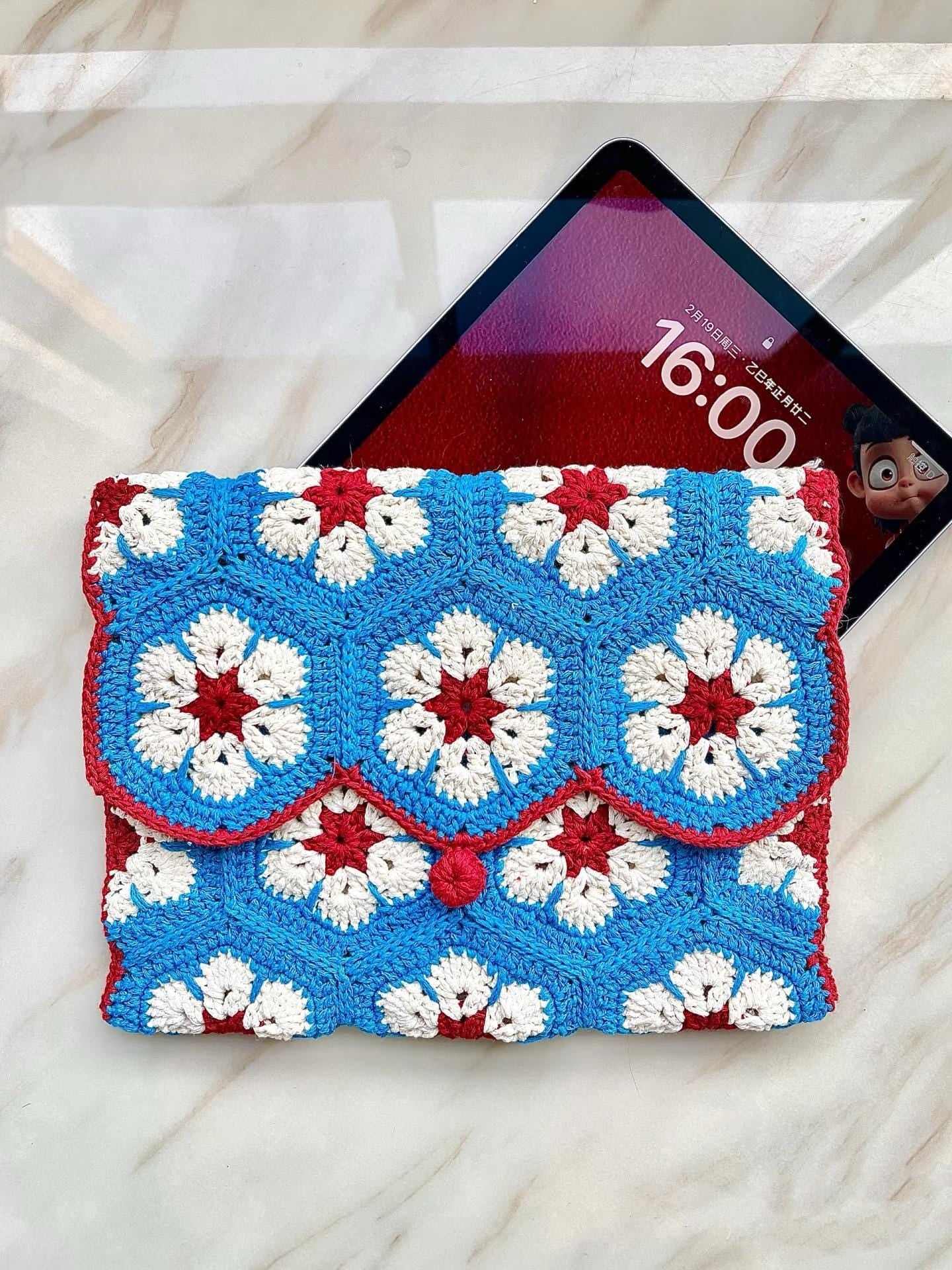 Crochet Granny Square iPad Case Pattern
