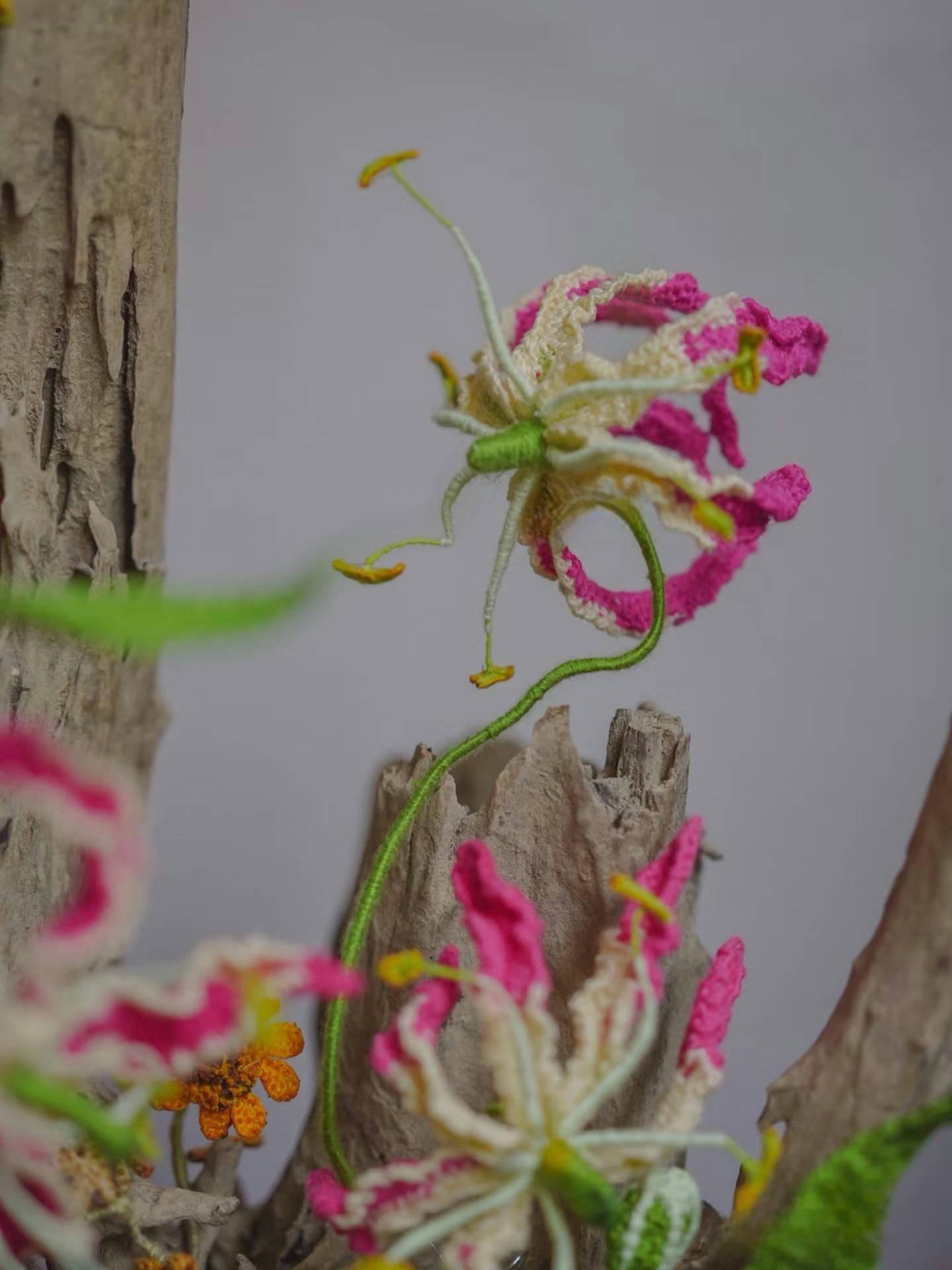 PDF Gloriosa lily Crochet Pattern