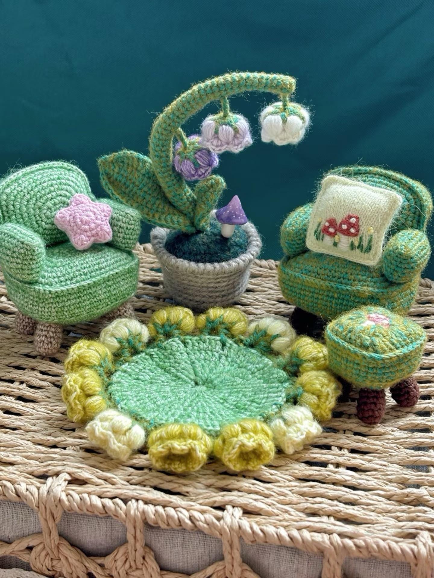 7-in-1 Mini Crochet House Pattern – DIY Cozy Dollhouse Furniture PDF, Sof, Chair, Potted Plant, Bag, Coaster, Amigurumi Room Decor