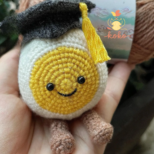 Scholar Egg Crochet Pattern – Amigurumi Gift for Graduate – PDF Digital Toy Tutorial – Handmade School Graduation Keepsake